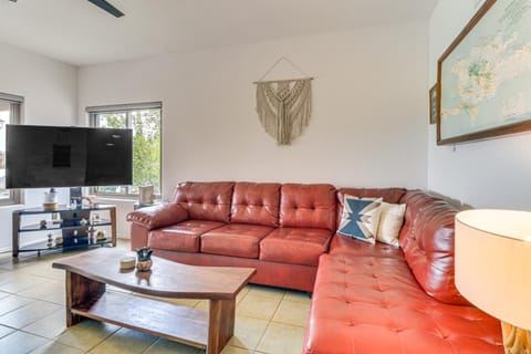 Mountain-View Escape Near Santa Ana Casino! House in Corrales