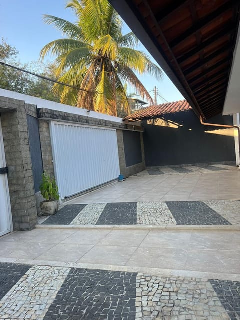 Full view of the Sea in Camboinhas, Niterói-RJ House in Niterói