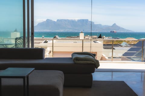 View (from property/room), Mountain view, Sea view