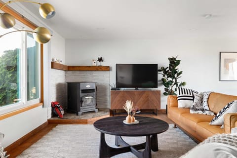 Perch - Sierra Retreat 47 House in Whidbey Island