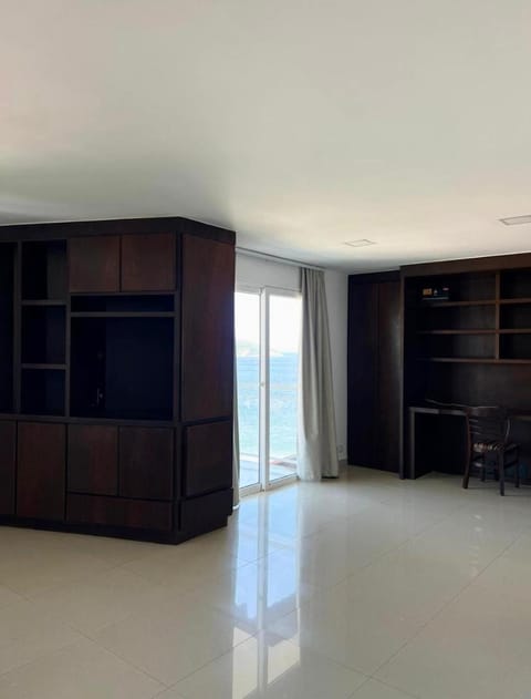 Full view of the Sea in Camboinhas, Niterói-RJ House in Niterói