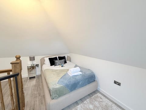 Bright Modern Apartment Apartment in Birmingham