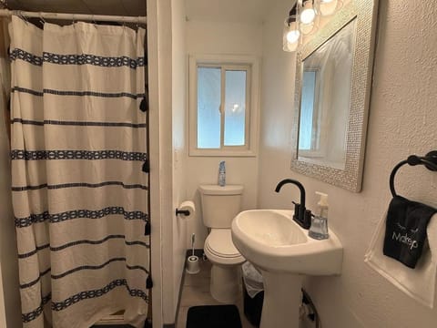 Golden Acres in Calming Caldwell House in Caldwell