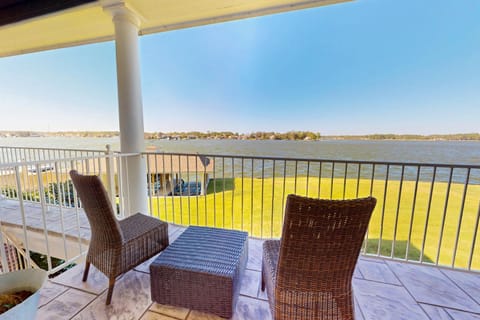 Breeze Getaway House in Lake Conroe