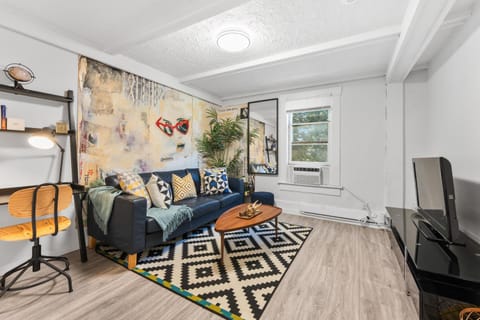 Heritage Home in Heart of City with free Parking House in Vancouver