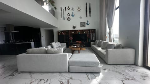 La Isla Acapulco Diamante Penthouse de Dos Pisos Apartment in Acapulco