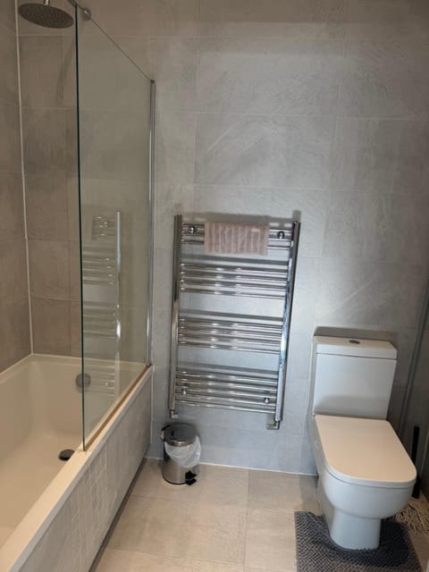 Chris cosy retreat Apartment in Aylesbury