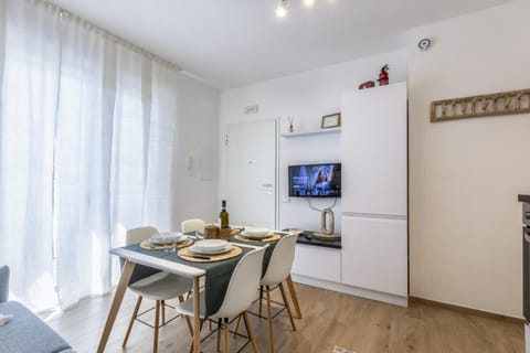Bilocale comodo e centrale by Host Hero Apartment in Civitanova Marche