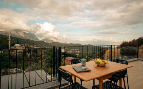 Balcony/Terrace, Balcony/Terrace