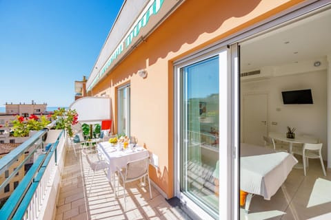 Property building, View (from property/room), Balcony/Terrace
