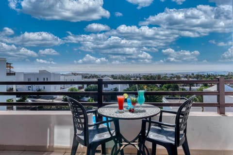 Balcony/Terrace, Balcony/Terrace