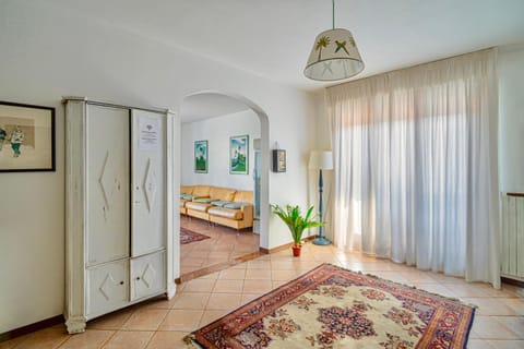 Lobby or reception, Seating area