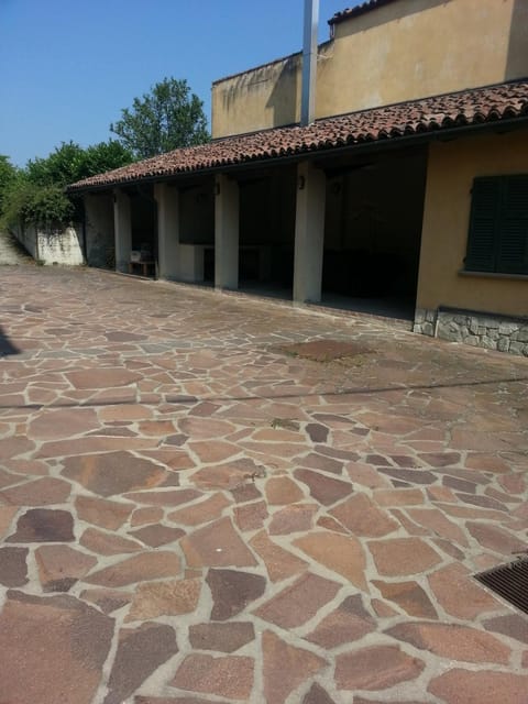 Inner courtyard view