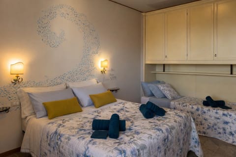 Bed, Photo of the whole room, Bedroom, towels, wardrobe