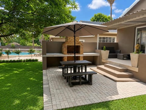 Patio, Garden view