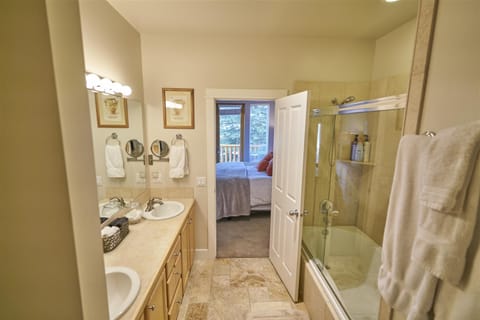 Bathroom, Bath
