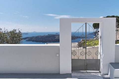 Garden view, Sea view