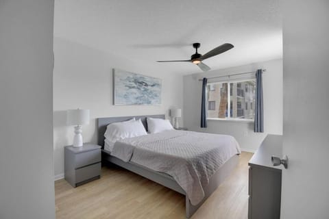 1 Bedroom Condo with Heated Pool A-22 Apartment in Butler Beach