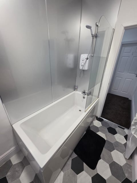 Dress To Impress 3 Apartment in Leeds