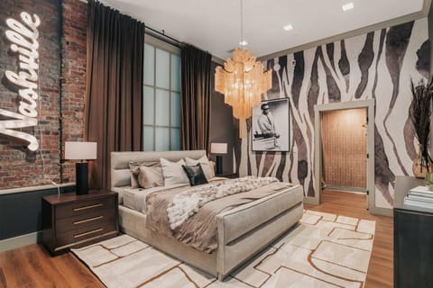 Starr Piano - Roxie and Carraway Suites - 8 Bedrooms House in East Nashville