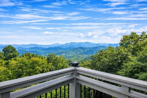 View (from property/room), Mountain view
