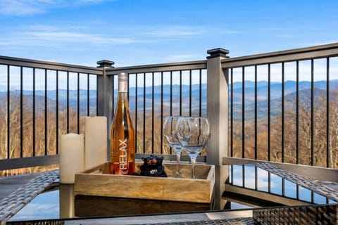 View (from property/room), Mountain view