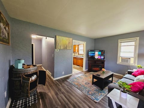 Stay St Paul Haven Apartment in Maplewood