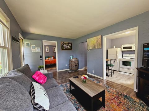 Stay St Paul Haven Apartment in Maplewood