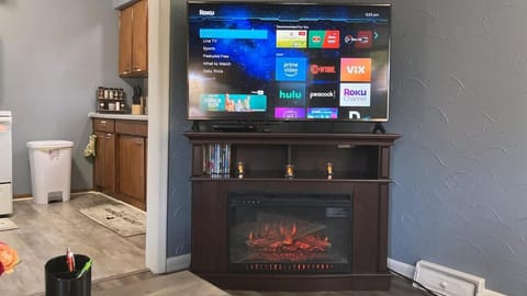 Stay St Paul Haven Apartment in Maplewood