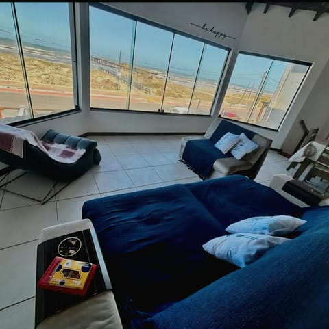 Living room, Pool view