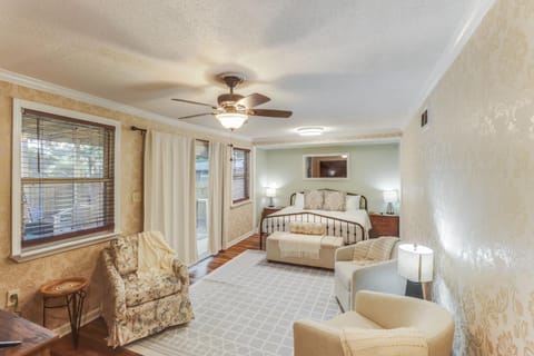 Gulf Breeze Getaway by Next Step Property Management House in Gulfport