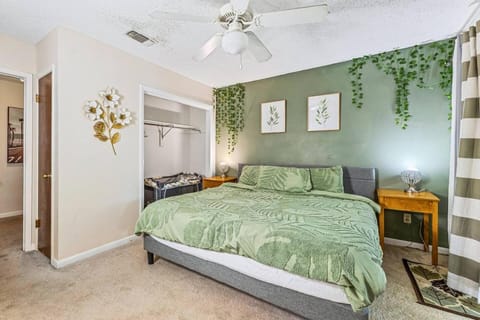 Beach Cul-de-sac a Family Haven House in Fort Walton Beach