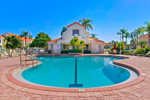 Pool view, Swimming pool