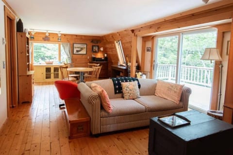 Secluded Cabin With Ocean Access Cabin in Tremont