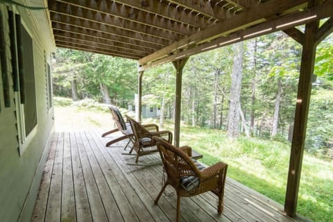 Secluded Cabin With Ocean Access Cabin in Tremont