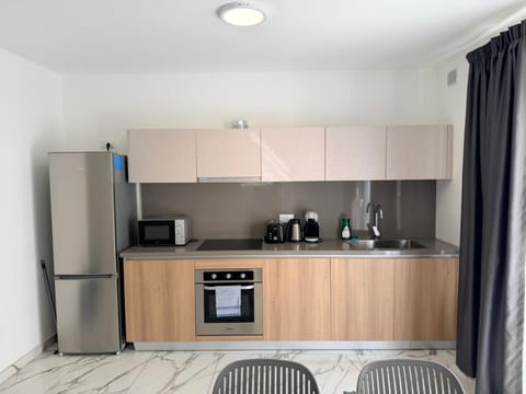 Family Friendly 2 Bedroom Apartment - By HostMT Apartment in Saint Paul's Bay