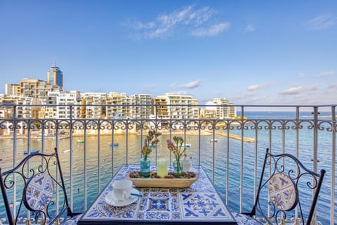 View (from property/room), Balcony/Terrace, Sea view