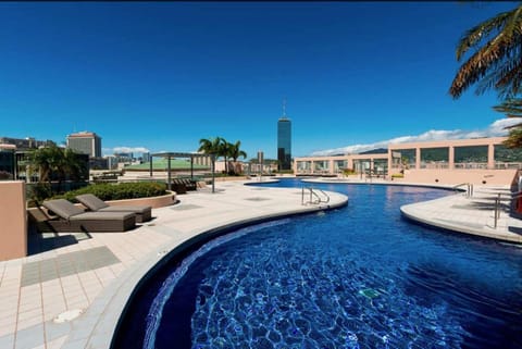 Pool view, Swimming pool, sunbed