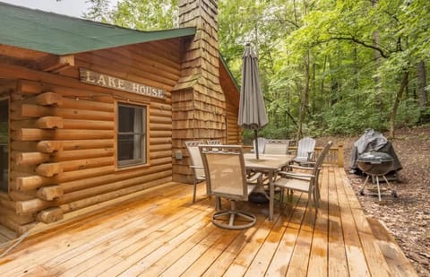 Table Rock Lake Cabin - Sassafras #14 with Lake Access Hot Tub Outdoor Pool Cabin in Shell Knob