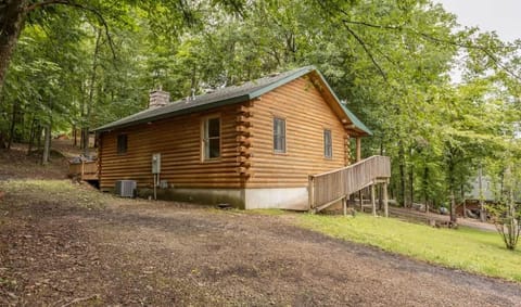 Table Rock Lake Cabin - Sassafras #14 with Lake Access Hot Tub Outdoor Pool Cabin in Shell Knob