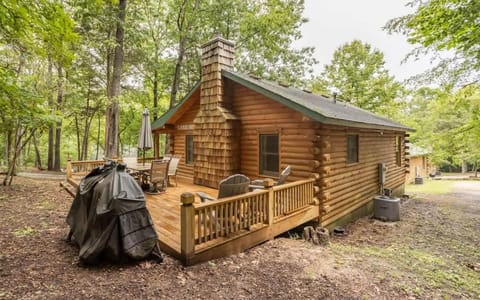Table Rock Lake Cabin - Sassafras #14 with Lake Access Hot Tub Outdoor Pool Cabin in Shell Knob