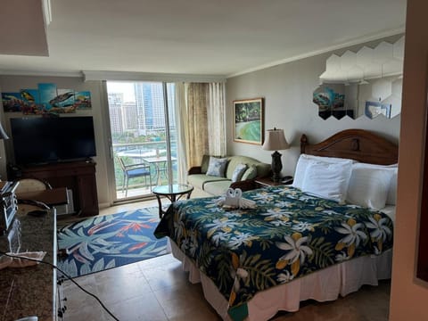 Luana Waikiki Apartment hotel in McCully-Moiliili