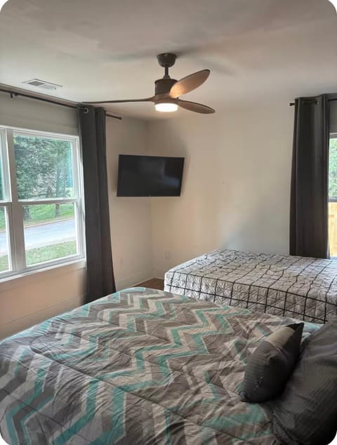 The Airport Hideaway House in College Park