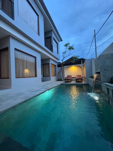 DAshoka guest house Bed and Breakfast in North Kuta