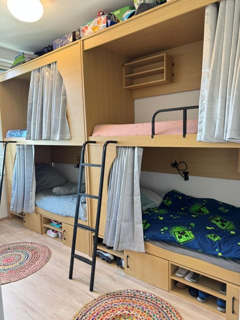 bunk bed