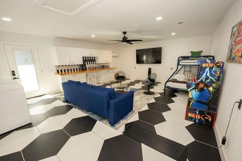 Amazing 4BR Family Retreat 10 Min to Downtown House in Austin