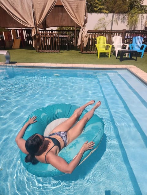Day, People, Guests, Swimming pool