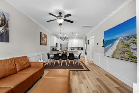 3King 2Q waterfront Villa Near golf Beach Barefoot House in North Myrtle Beach