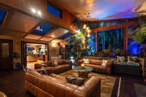 Kauri Springs Lodge still the same beautiful place but so so much better Villa in Auckland Region