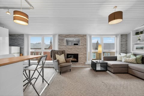 Living room, Seating area, Dining area